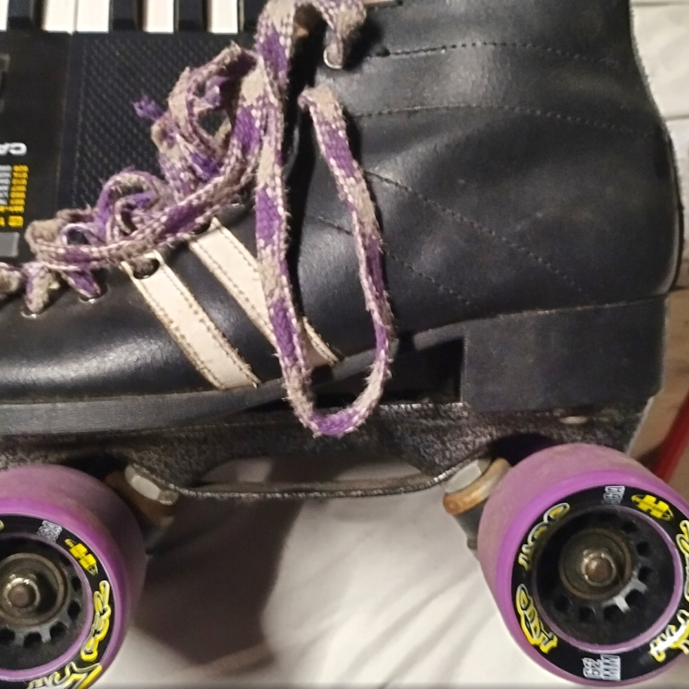 Speed skates